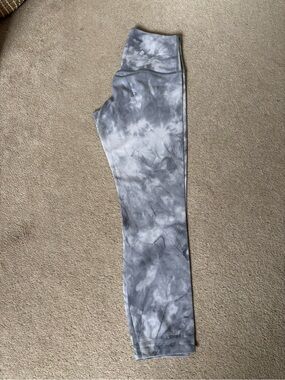 Lululemon Align Crop Grey Tie Dye Size 6 High Rise Yoga Leggings